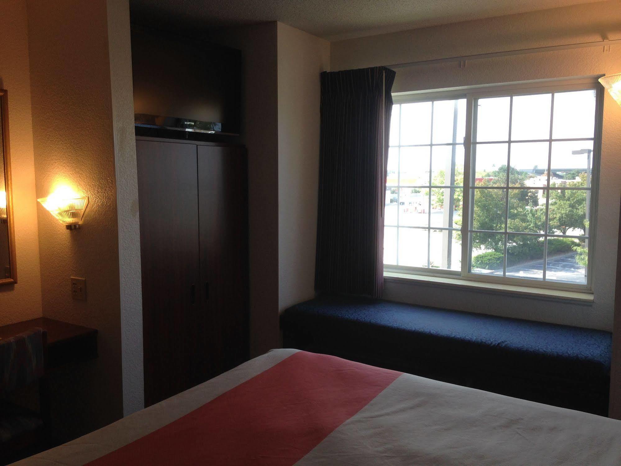 Motel 6-Olathe, Ks Kültér fotó